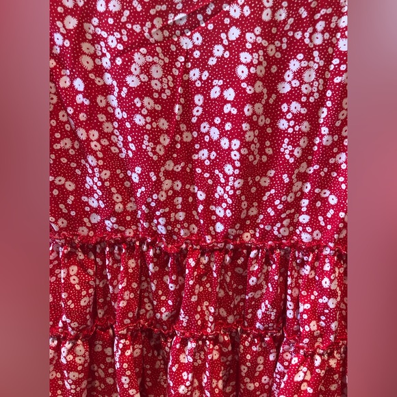 Womens red floral v neck flowy ruched short sleeve blouse in size large - Picture 7 of 7